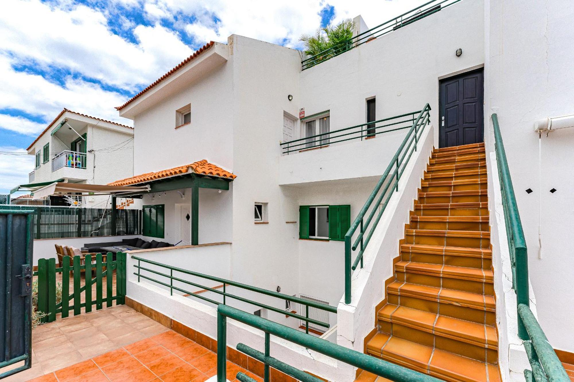 2Bdr Ocean View & Large Private Terrace In Puerto De Santiago Appartement Puerto de Santiago  Buitenkant foto
